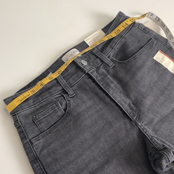 Universal Thread Factory Faded Black High Rise Skinny Jeans- 10 - Picture 10 of 13